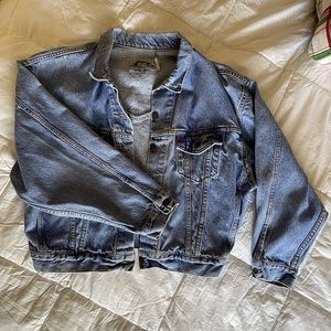 Levi’s Trucker Jean Jacket Size Large